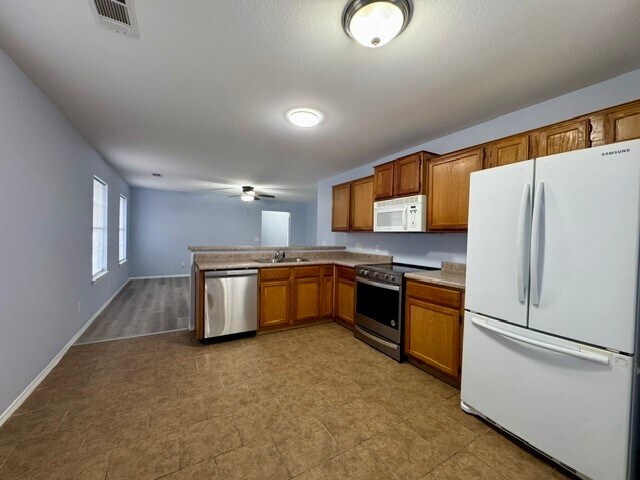 Building Photo - 4300 SW Broadstone Ave