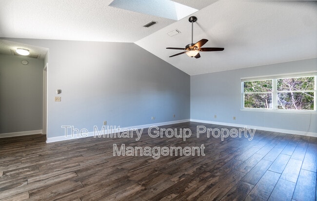 Building Photo - 341 Dijon Dr S