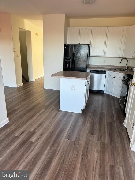 Building Photo - 21105 Mossy Glen Terrace