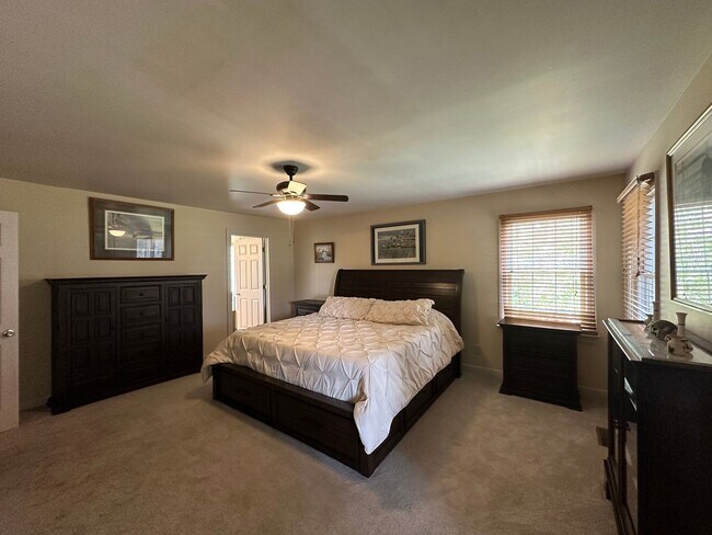 Building Photo - Beautiful Goose Creek Oasis