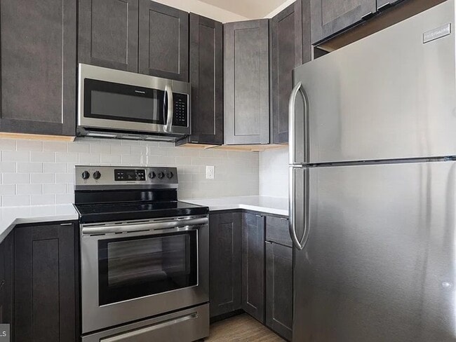 Building Photo - 2407 Wharton St