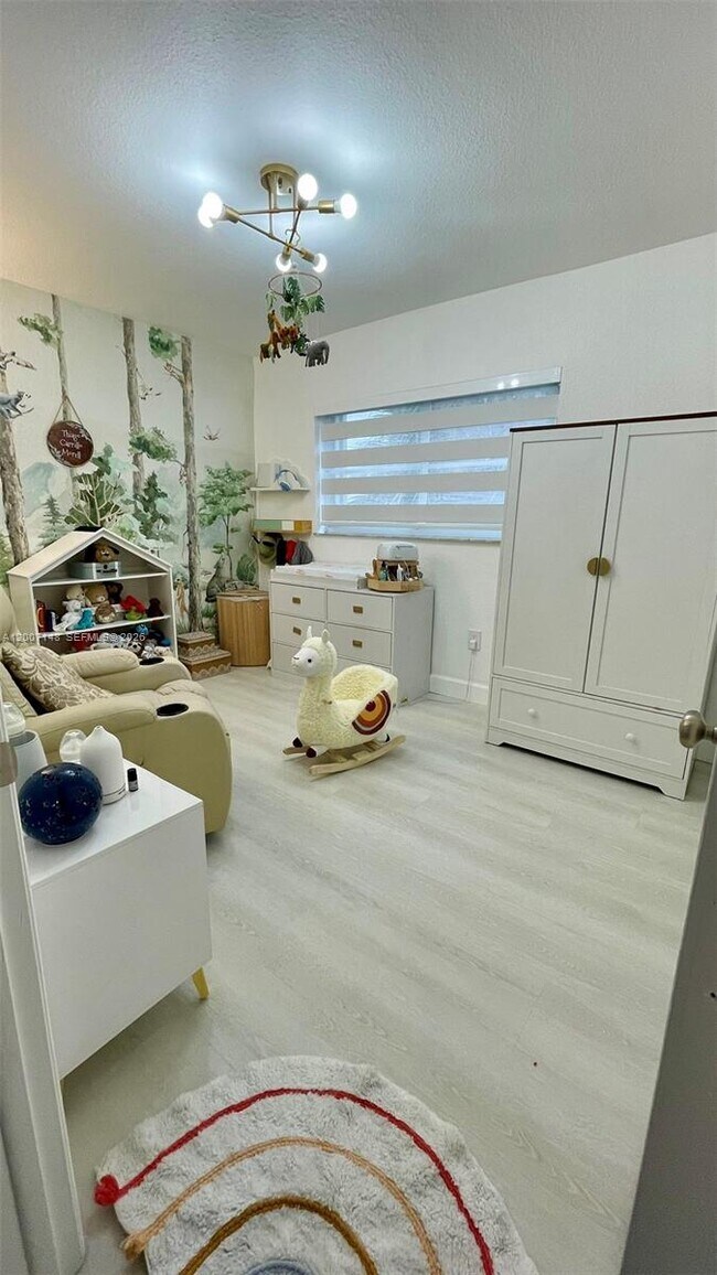 Building Photo - 1149 NW 126th Pl