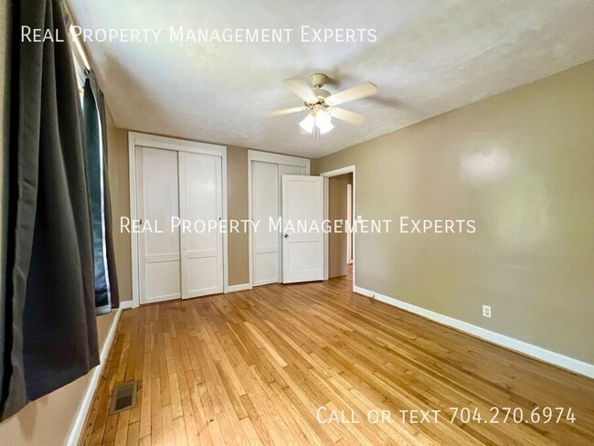Building Photo - 1105 Balthis Dr