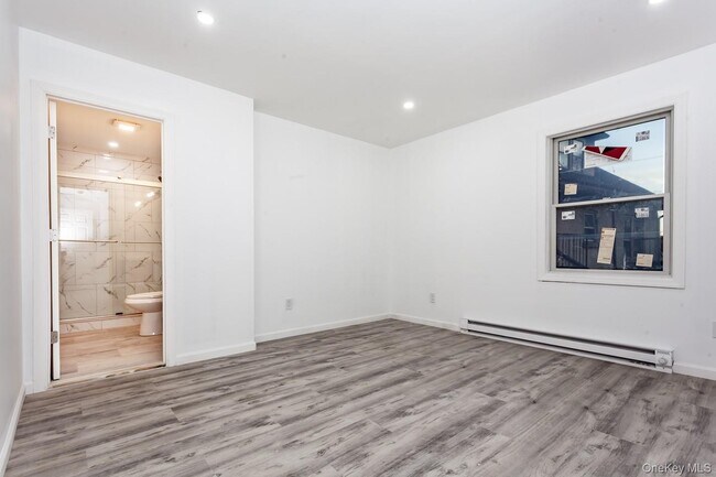 Building Photo - 300 Highland Ave