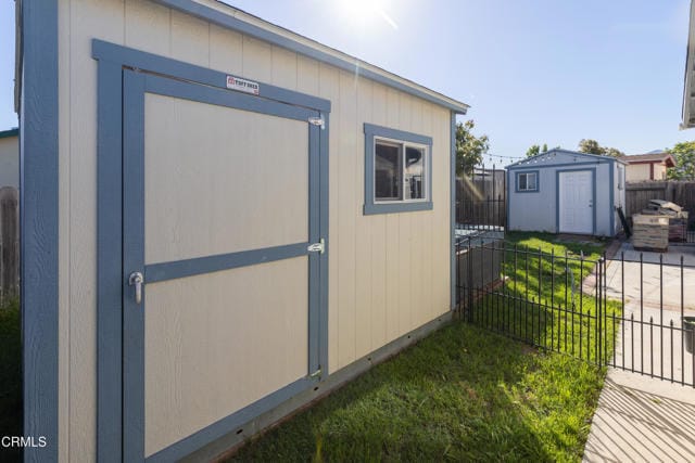 Building Photo - 336 Nueve Ct