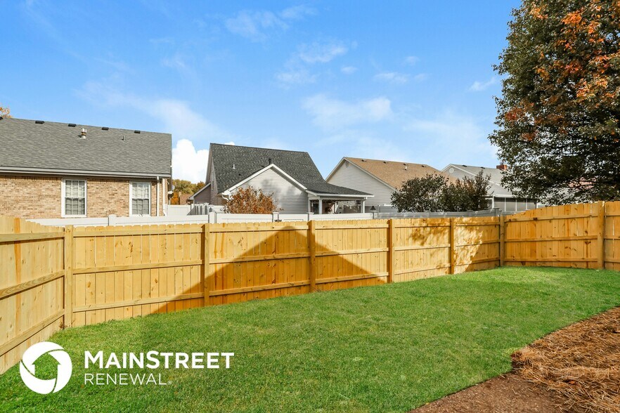 Building Photo - 3324 Rainview Cir