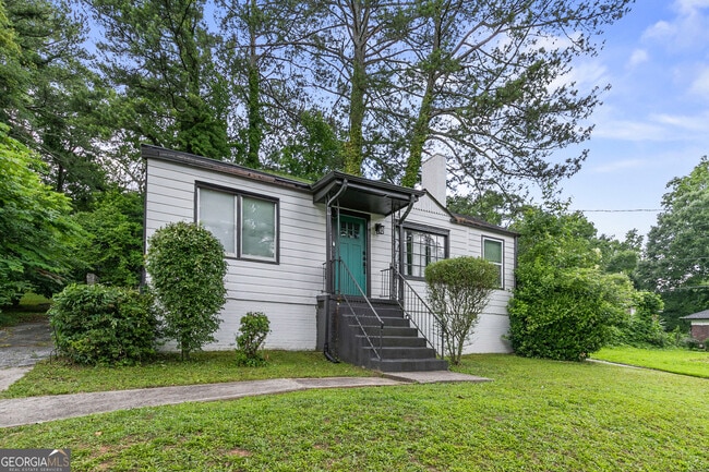 Building Photo - 1472 North Avenue NW