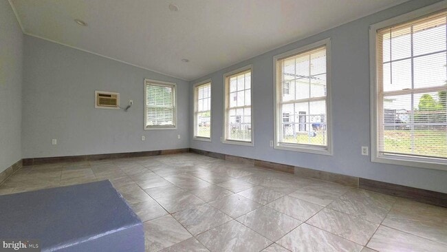 Building Photo - 361 David Hall Rd