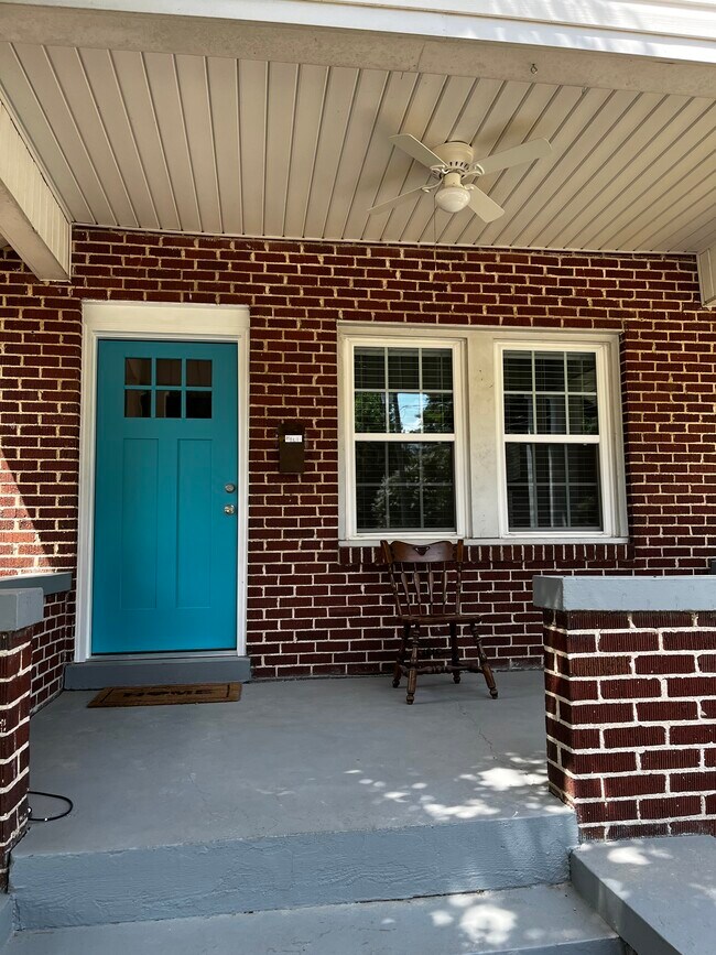 Front porch - 909 E Mulberry St