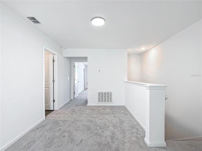 Building Photo - 4950 SW 81st Lp