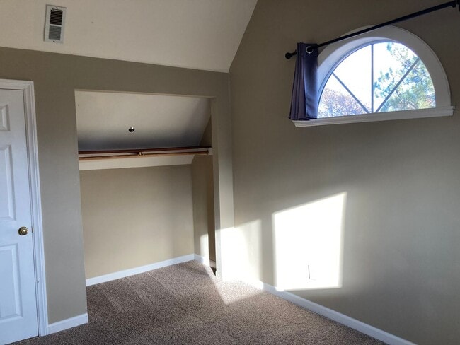 Building Photo - Magnificent Alpine Chalet with Breathe Tak...