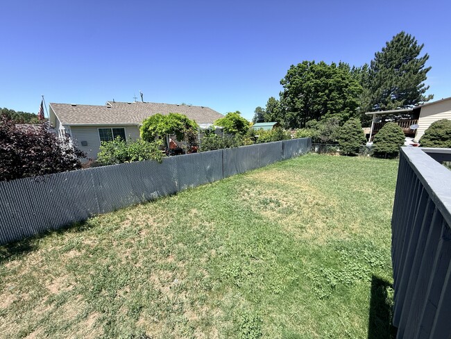 Building Photo - 1247 N 700 W