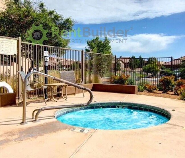 Building Photo - 1027 Desert Willow Ct