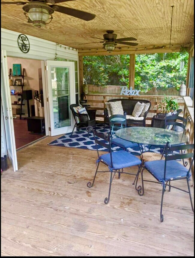 Building Photo - 3263 Seaborn Dr