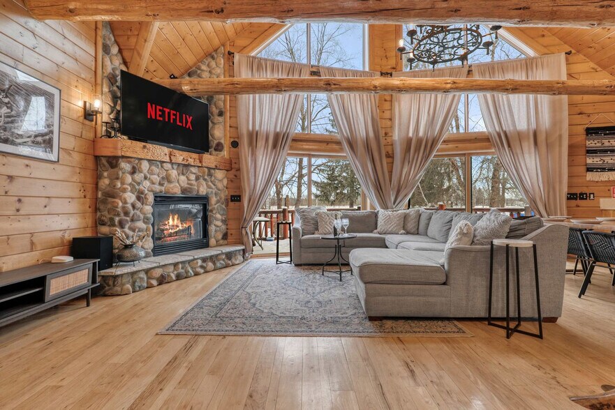 Building Photo - S3925 County Hwy BD