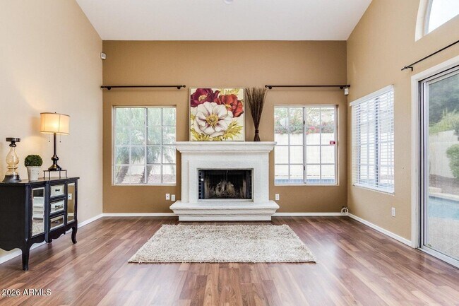 Building Photo - 3822 E Wildwood Dr