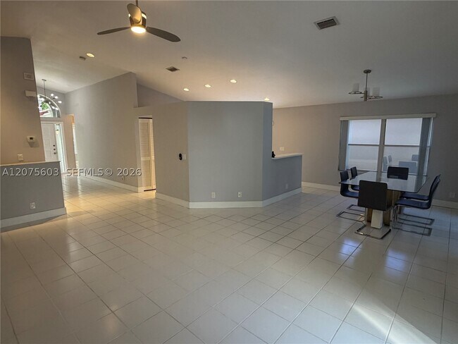 Building Photo - 1646 SW 148th Terrace