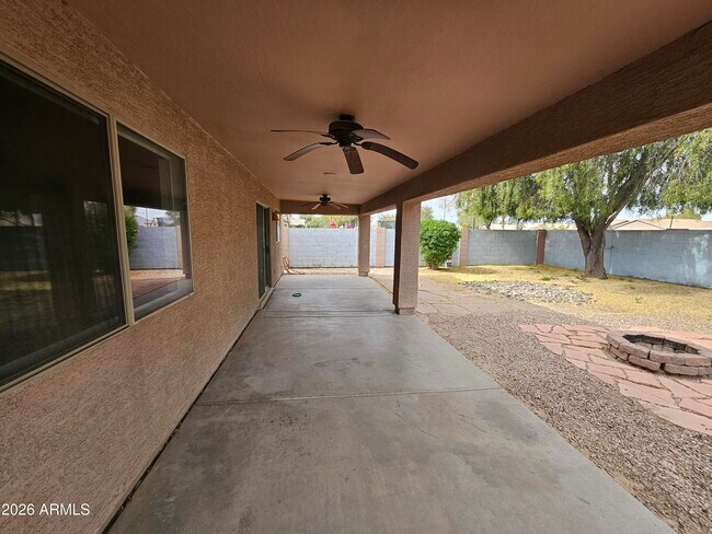 Building Photo - 43826 W Lindgren Dr