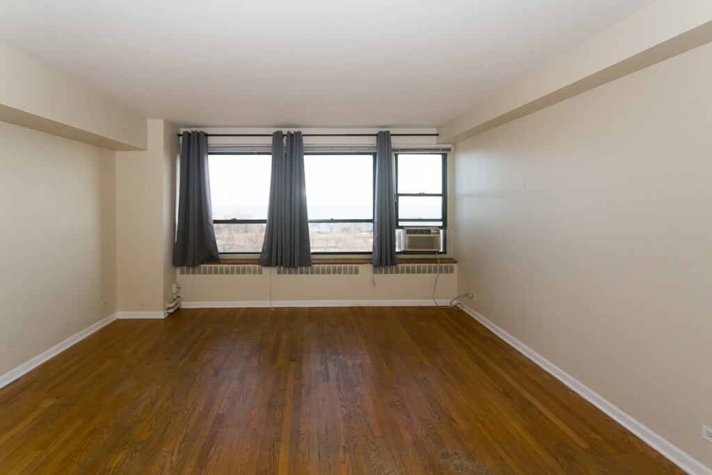 Building Photo - 4180 N Marine Dr