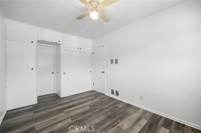 Building Photo - 2025 Broadview Dr