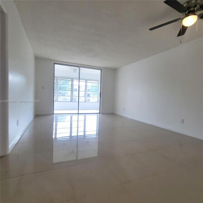 Building Photo - 6021 NW 61st Ave