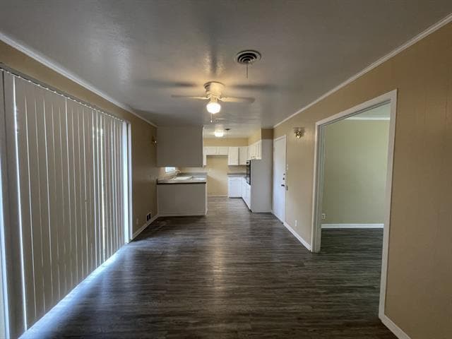 Building Photo - 2310 Gilbert Cir