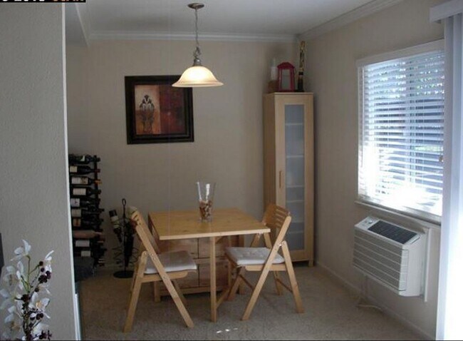 Building Photo - 361 Masters Ct