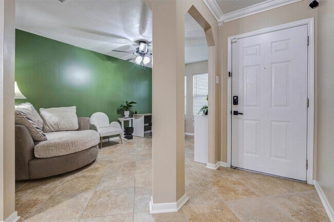 Building Photo - 822 Autumn Point Ln