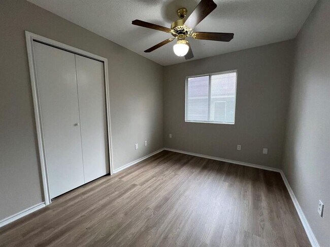 Building Photo - 7209 Aldea Dr