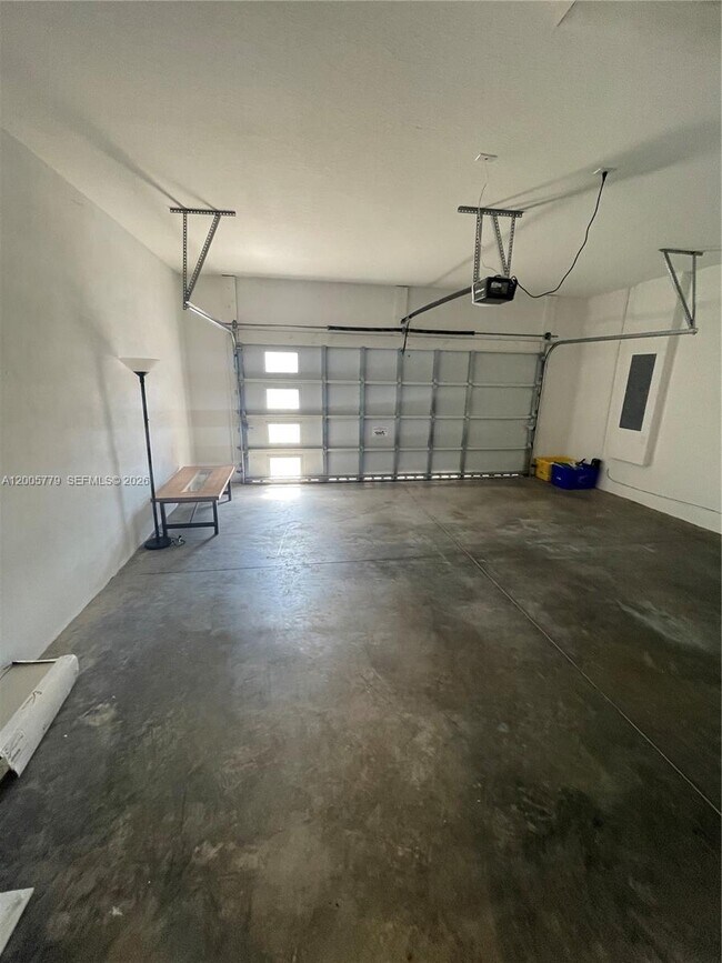 Building Photo - 9019 Kingsmoor Wy