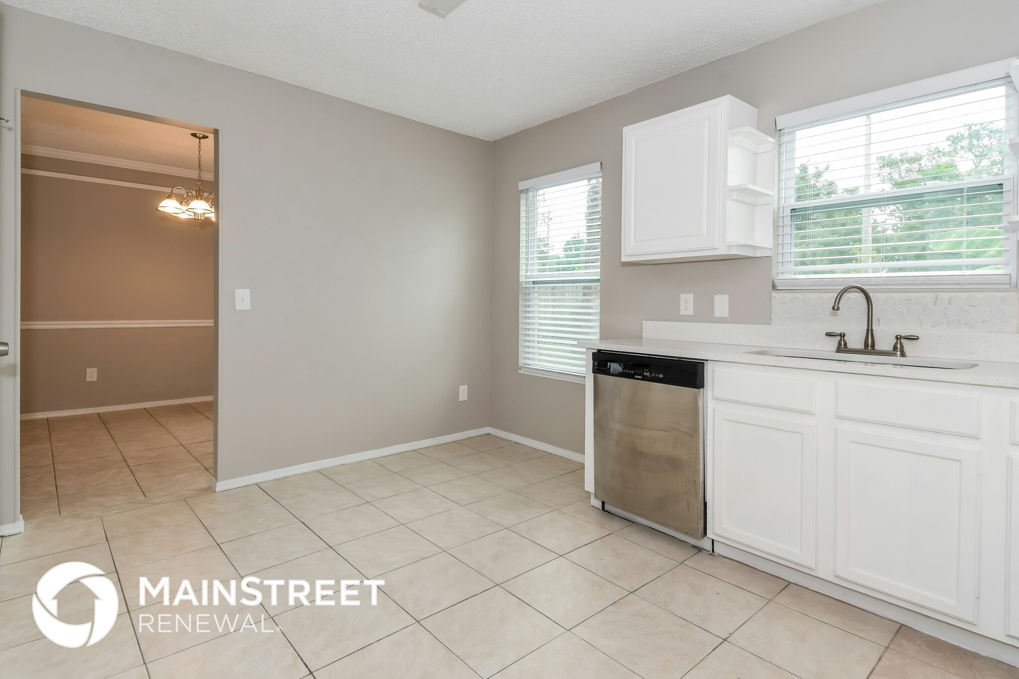 Building Photo - 627 Staffordshire Dr