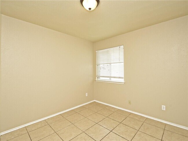 Building Photo - 1503 Big Bend Dr