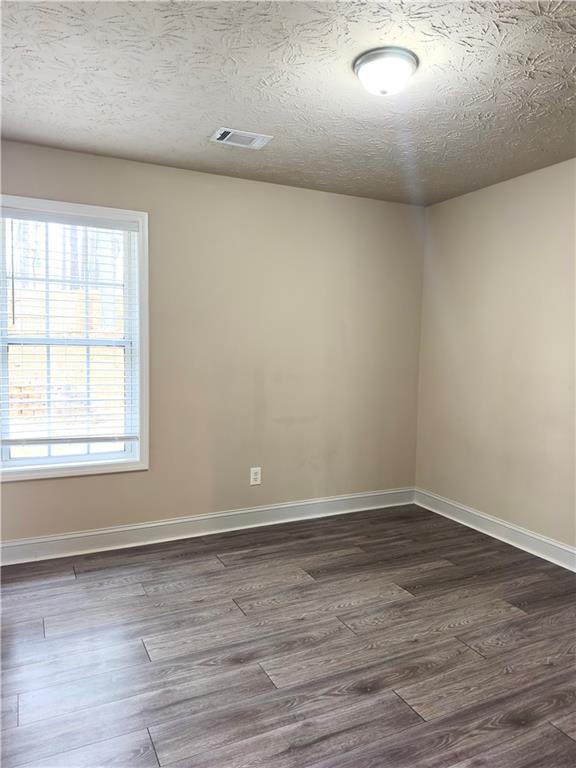 Building Photo - 3035 Baymount Dr