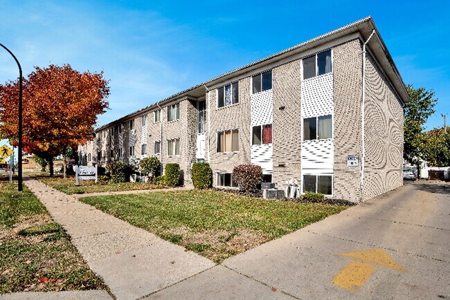 Building Photo - MARGO MANOR-1270