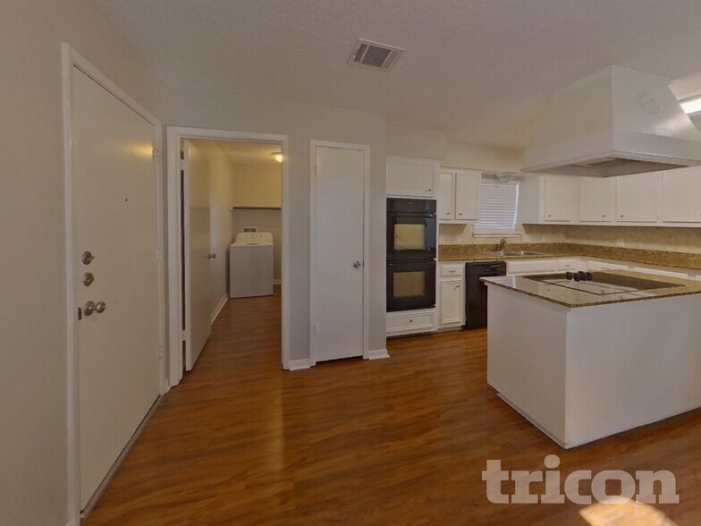 Building Photo - 3602 Hill Springs Dr