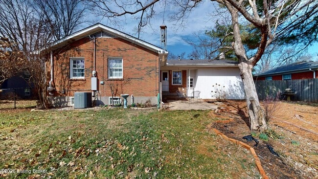 Building Photo - 3026 Kaye Lawn Dr