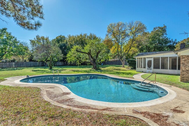 Building Photo - GRAPEVINE-COLLEYVILLE ISD with a POOL