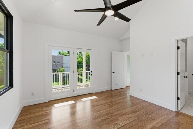 Building Photo - Stunning 4 bedroom East Nashville New Construction