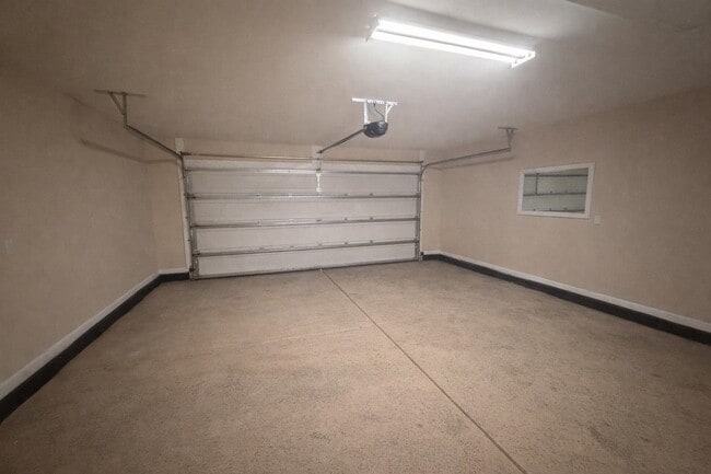 Building Photo - 368 Stafford Dr