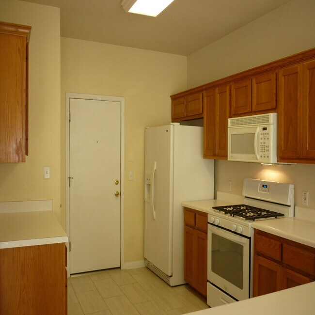 Building Photo - 1008 Laurel Glen Blvd