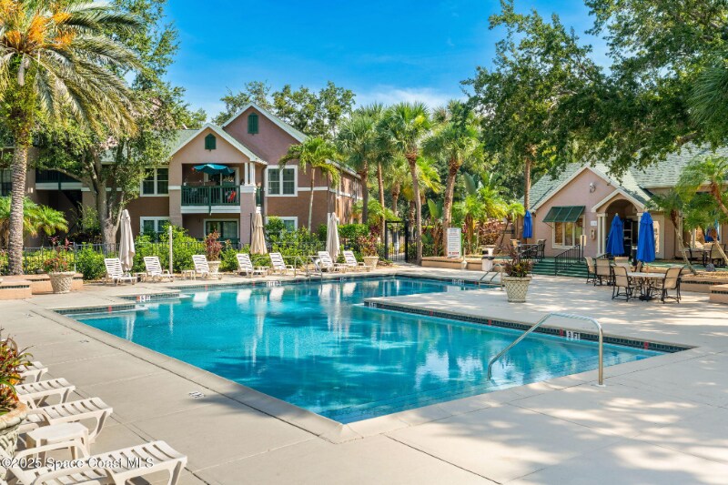 Primary Photo - 7667 N Wickham Rd