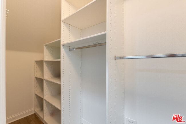 Building Photo - 12975 Agustin Pl