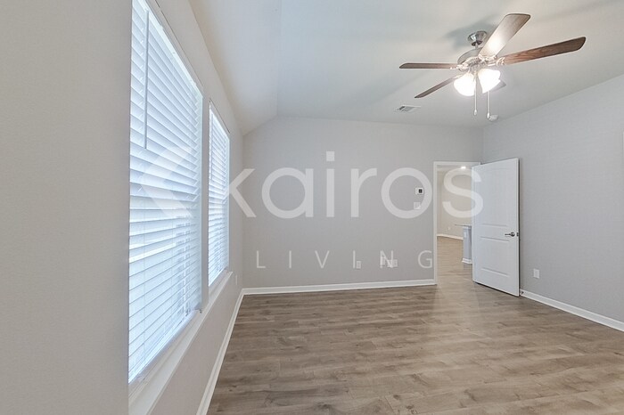 Building Photo - 130 Yardley Ct