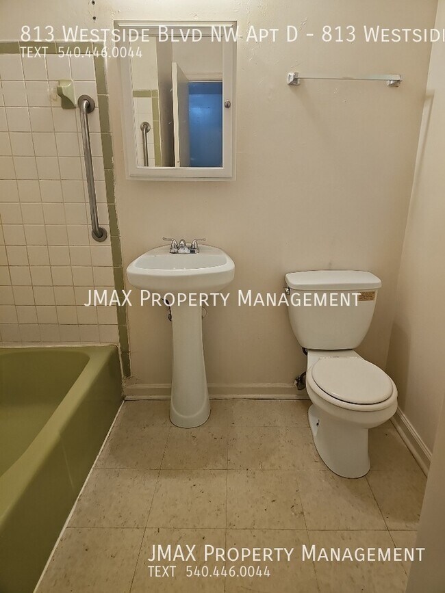 Building Photo - This property has a no security deposit op...