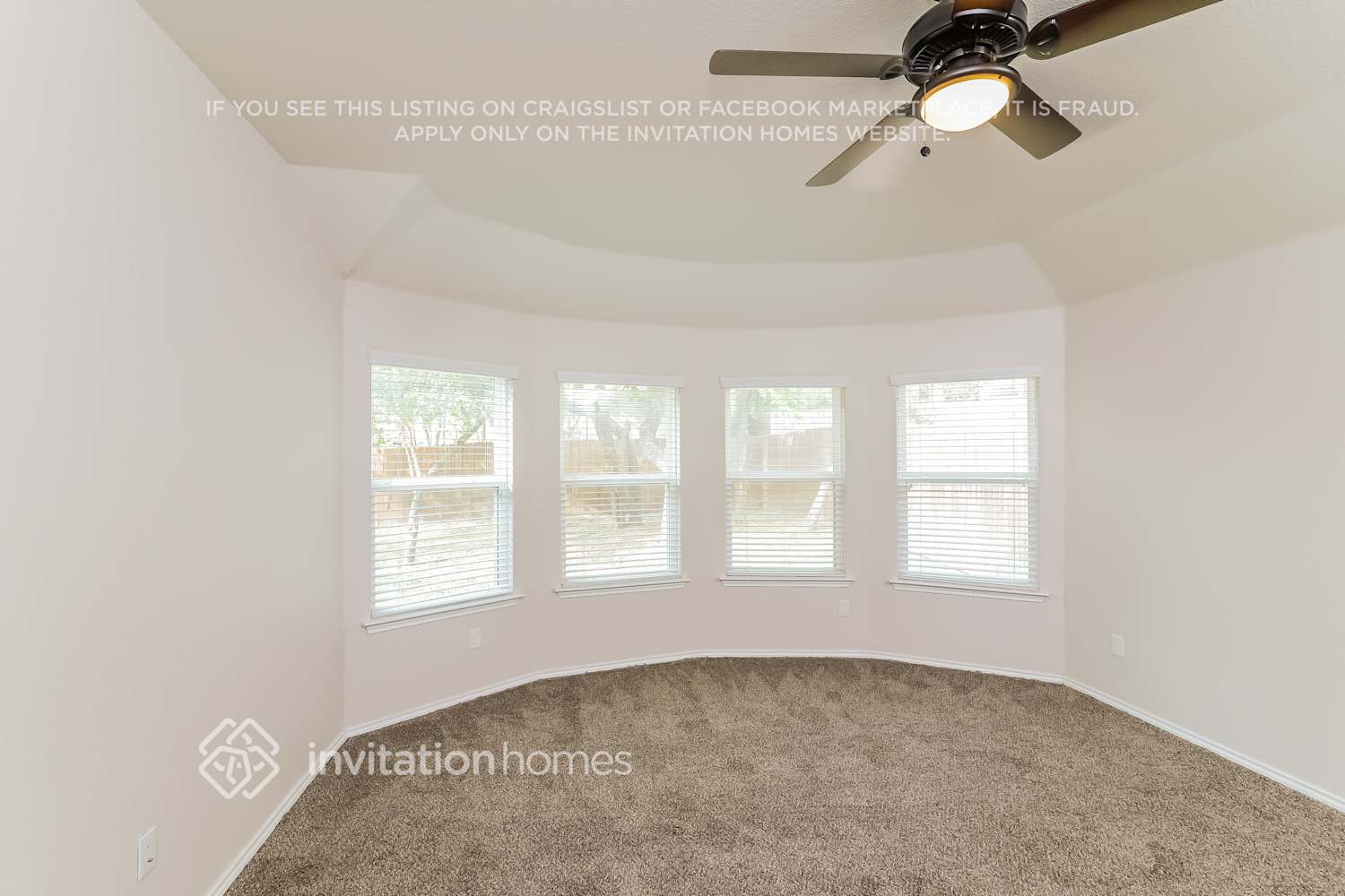 Building Photo - 10612 Hibiscus Cove