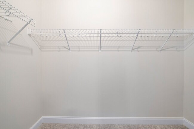 Building Photo - Available 08/15! Spacious Townhome in Prime Andrew Chapel Community