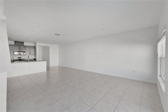 Building Photo - 625 Stoney Pointe Cir