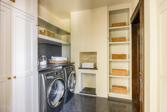 Building Photo - 851 Lyndon St