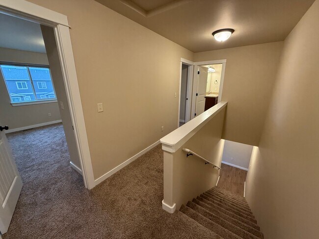 Building Photo - 1188 Forest Glen Dr