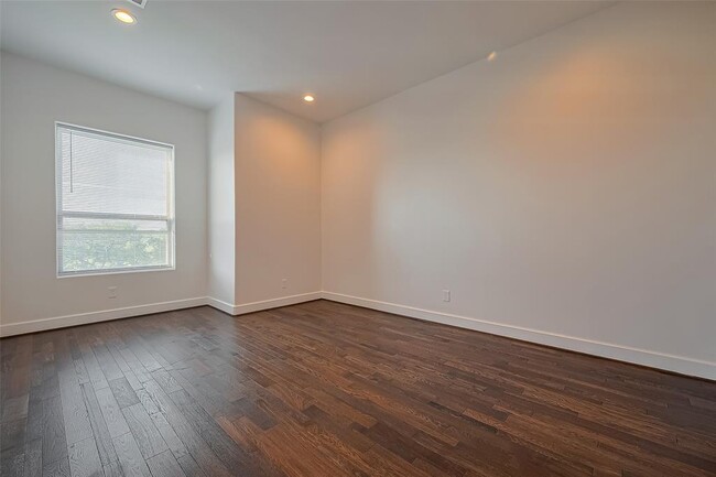 Building Photo - 9404 Glenfield Ct